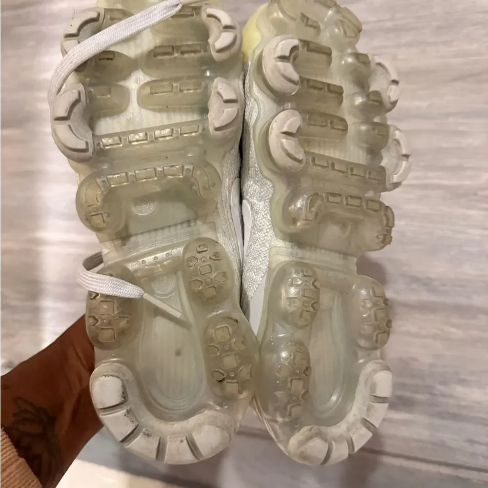 NIKE Women's TENNIS SHOES
